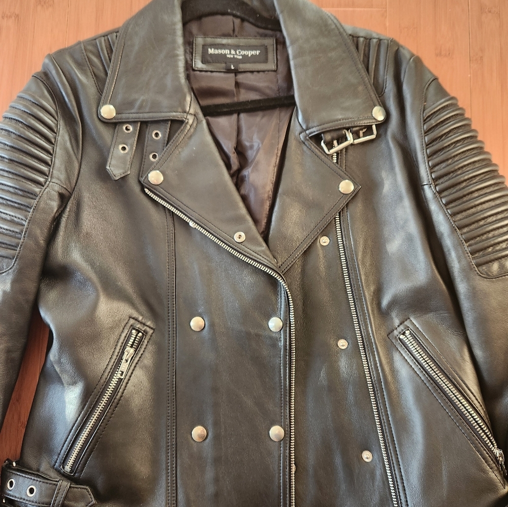 Real Leather Jacket - Picture 3 of 8